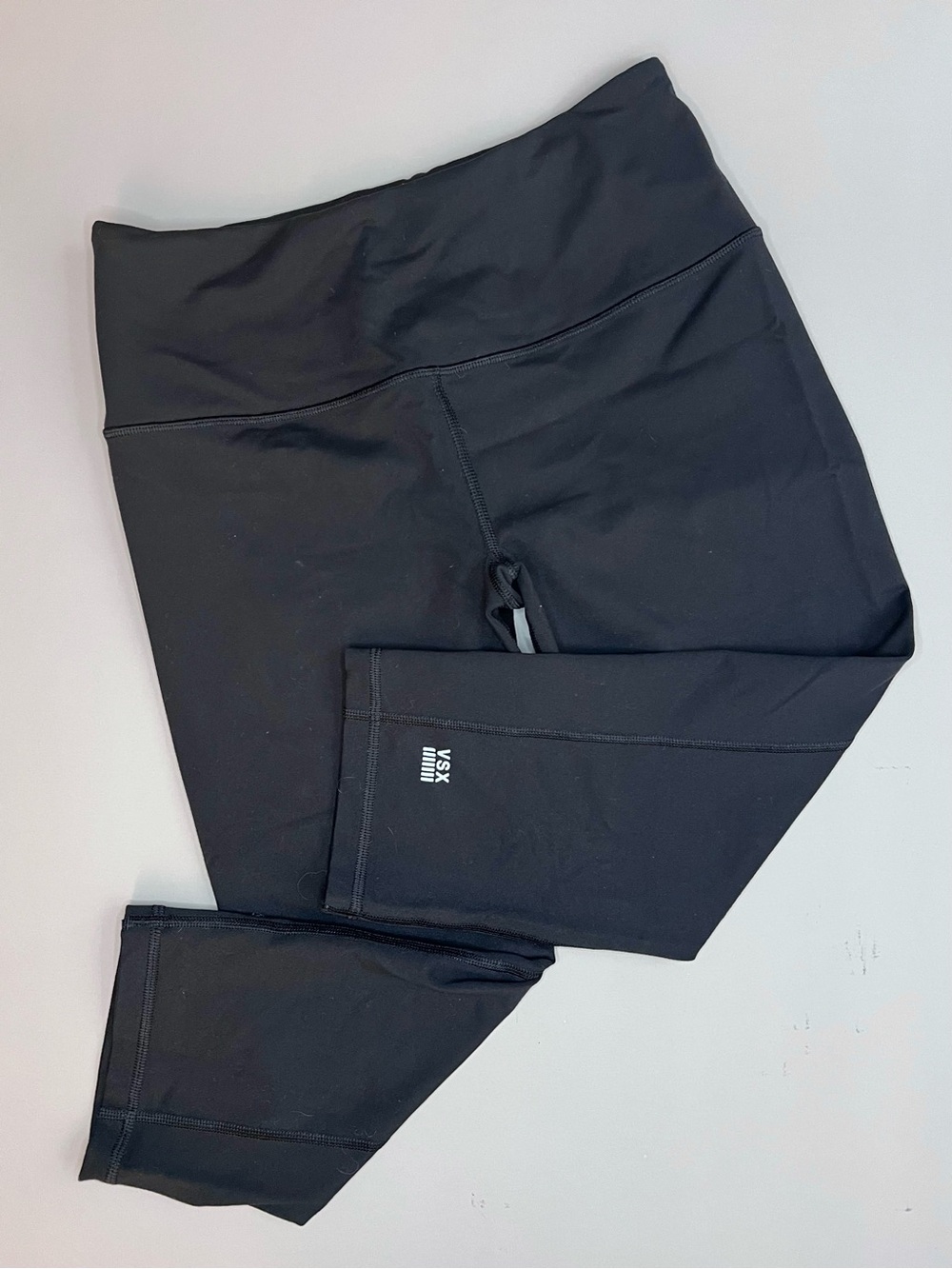 Victoria’s Secret Black Capri Fitted Leggings